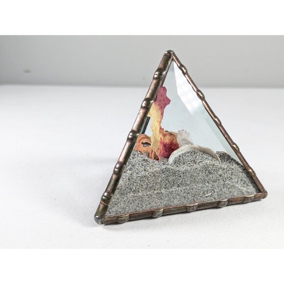Beveled Glass Seashells and Sand Pyramid Paperweight, Ocean Beach Terrarium - Picture 4 of 8